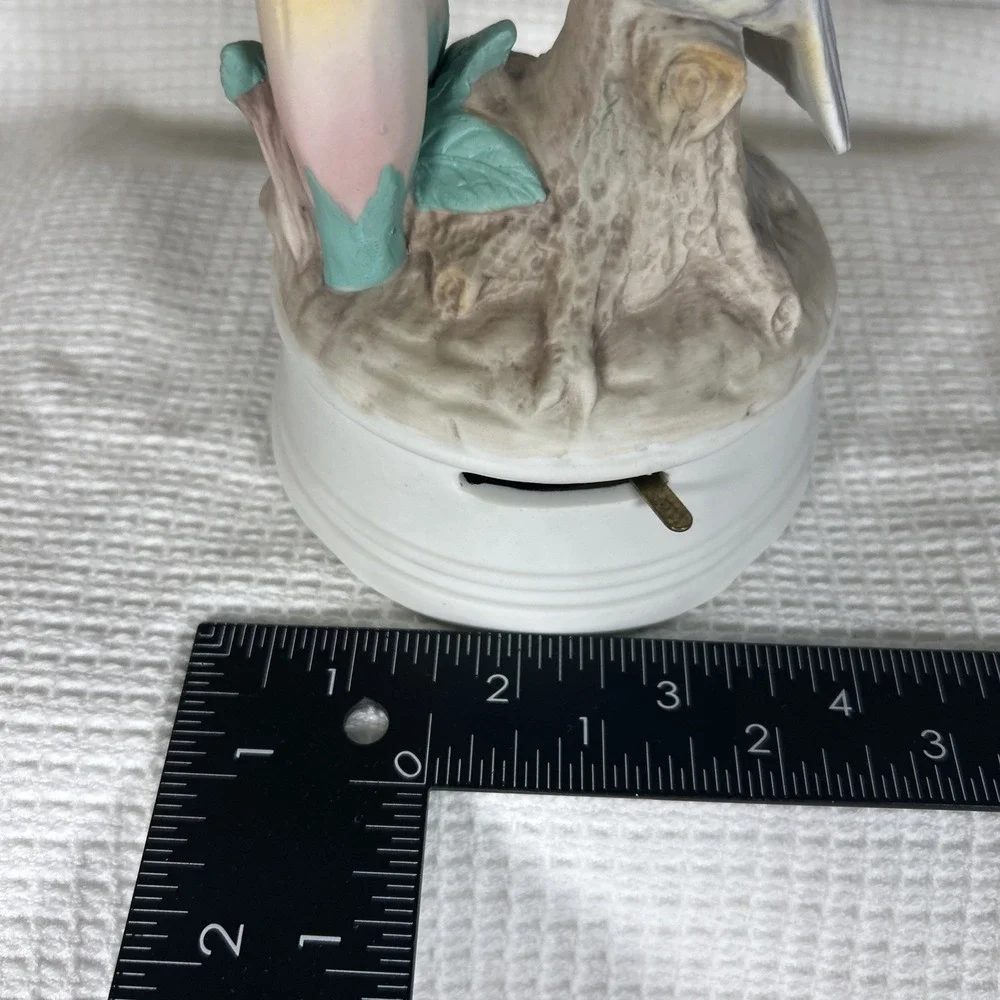 VTG Crowning Touch Hummingbird Music Box Porcelain Green Pink Excellent Japan